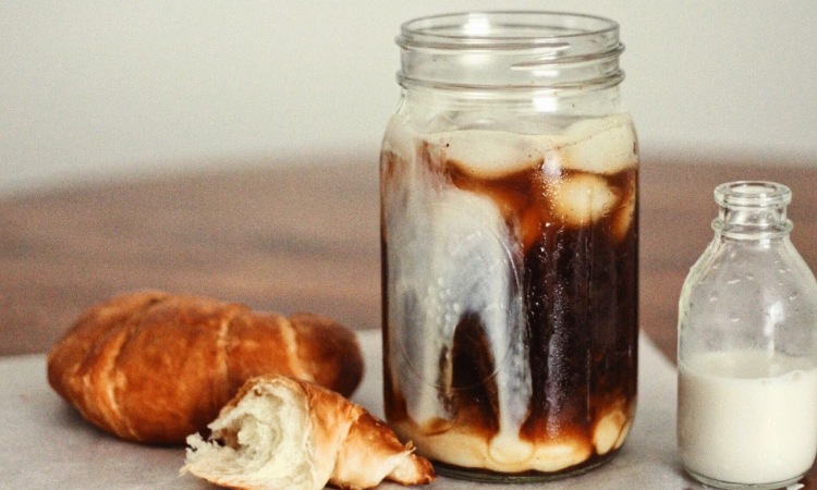 Kapi Rotti Sarapan Kopi dan Roti, Sudah Cukup untuk Aktivitas Sampai Siang? - Aman ...